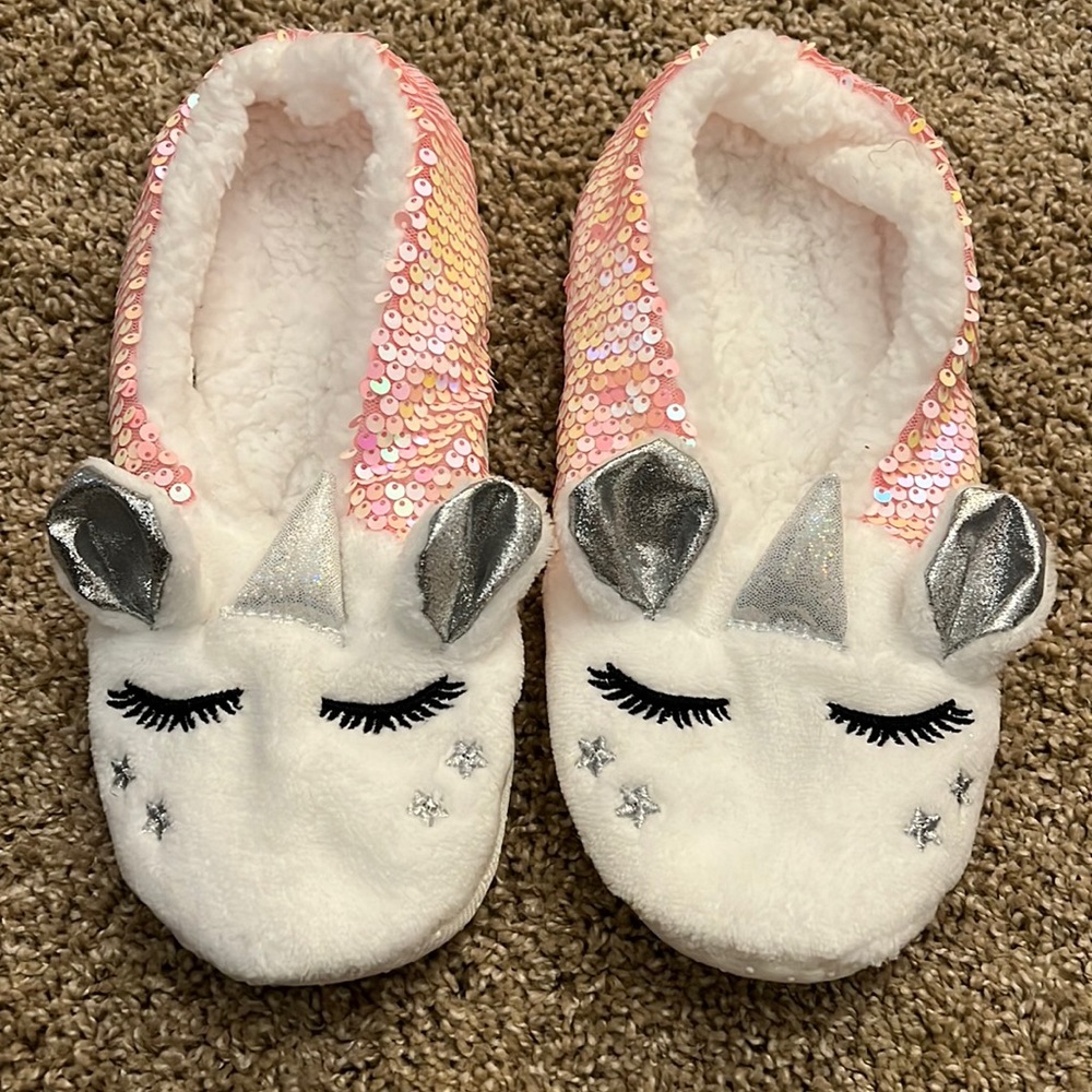 NWOT Sequins sleeping unicorn slippers size large